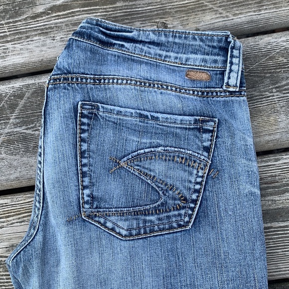 Silver Jeans Lola Bootcut - Picture 2 of 16